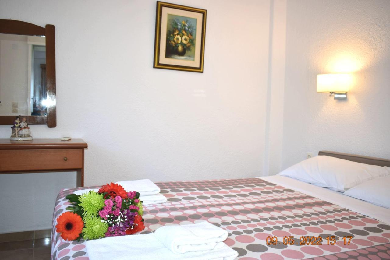 Istron Mirabella Villas Luaran gambar