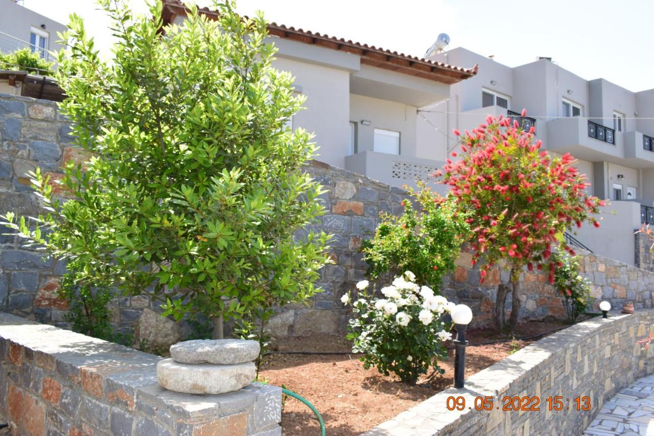 Istron Mirabella Villas Luaran gambar